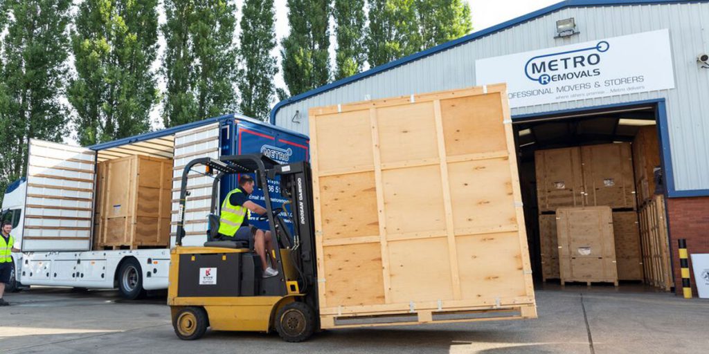 What are the benefits of storage when moving Metro Removals